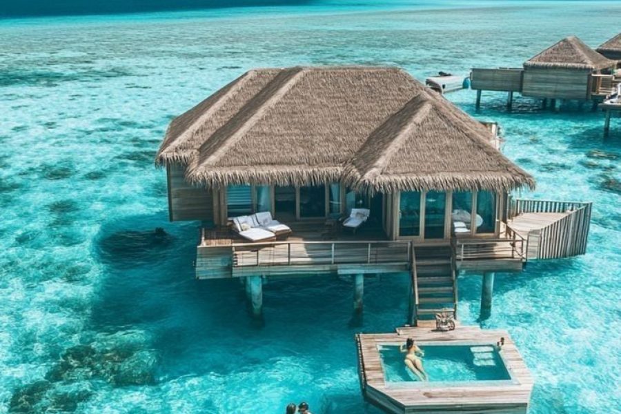  Maldivian island