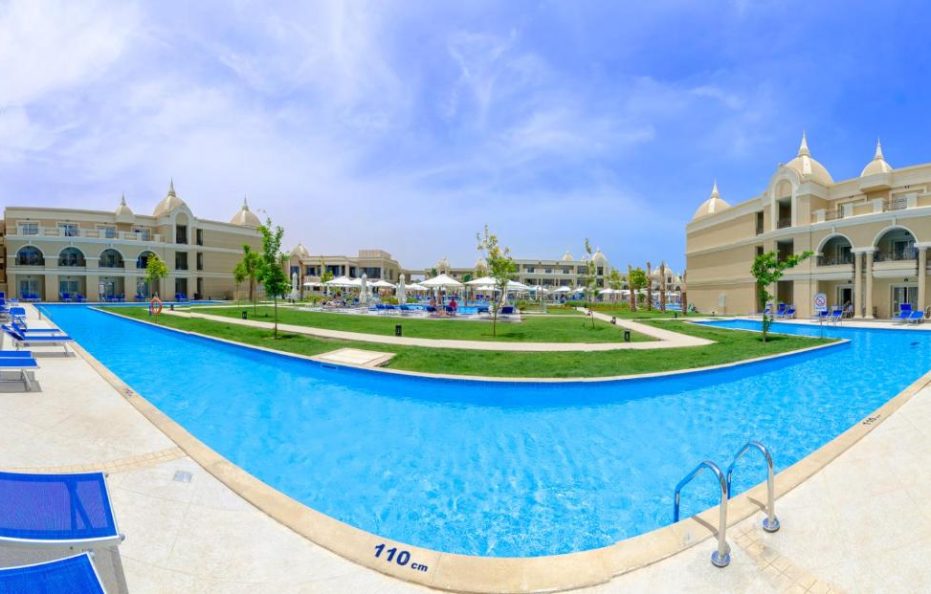 Titanic Royal Resort